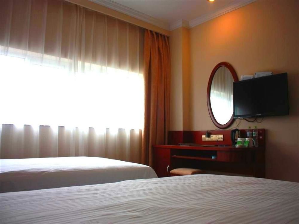 Greentree Inn Shanghai Wild Zoo Dachuan Freeway Express Hotel Экстерьер фото
